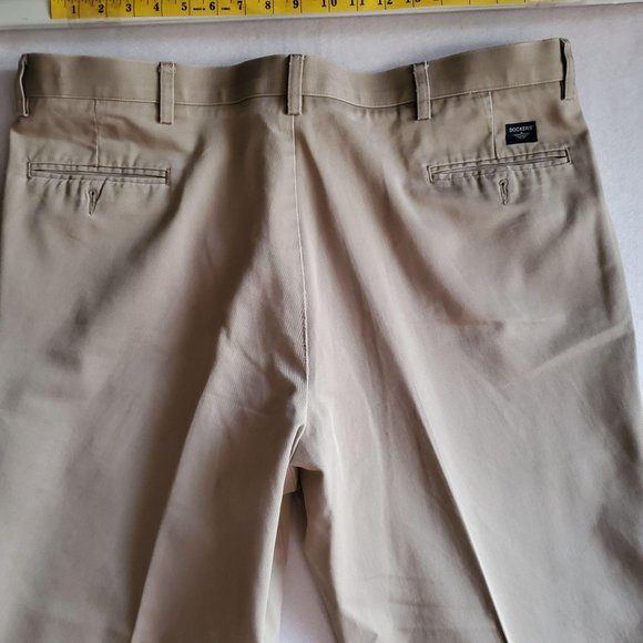 Docker Khaki pants size 42x32 beige color - Picture 2 of 7